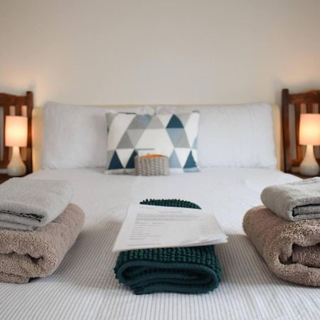 The Twickenham Apartment Near Strawberry Hill Extérieur photo
